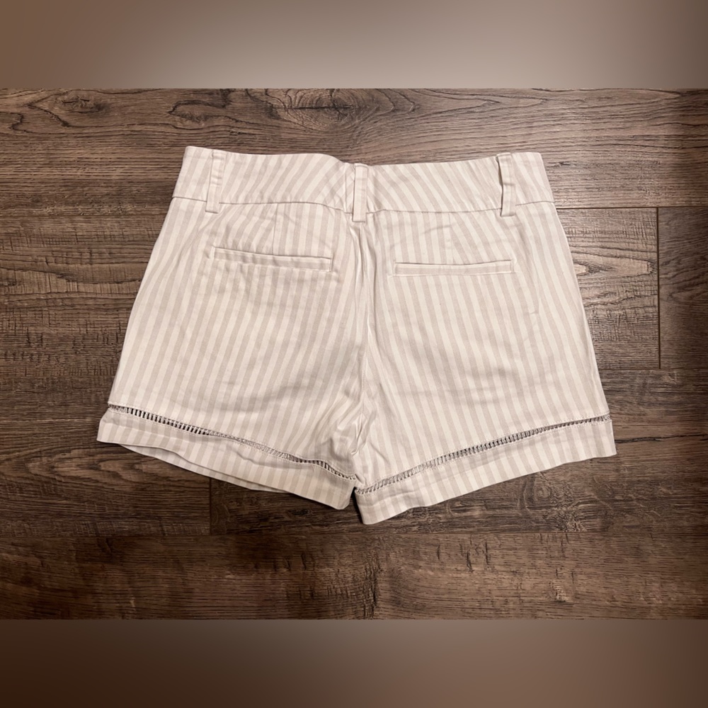 Calvin Klein shorts size 0 - Picture 2 of 2
